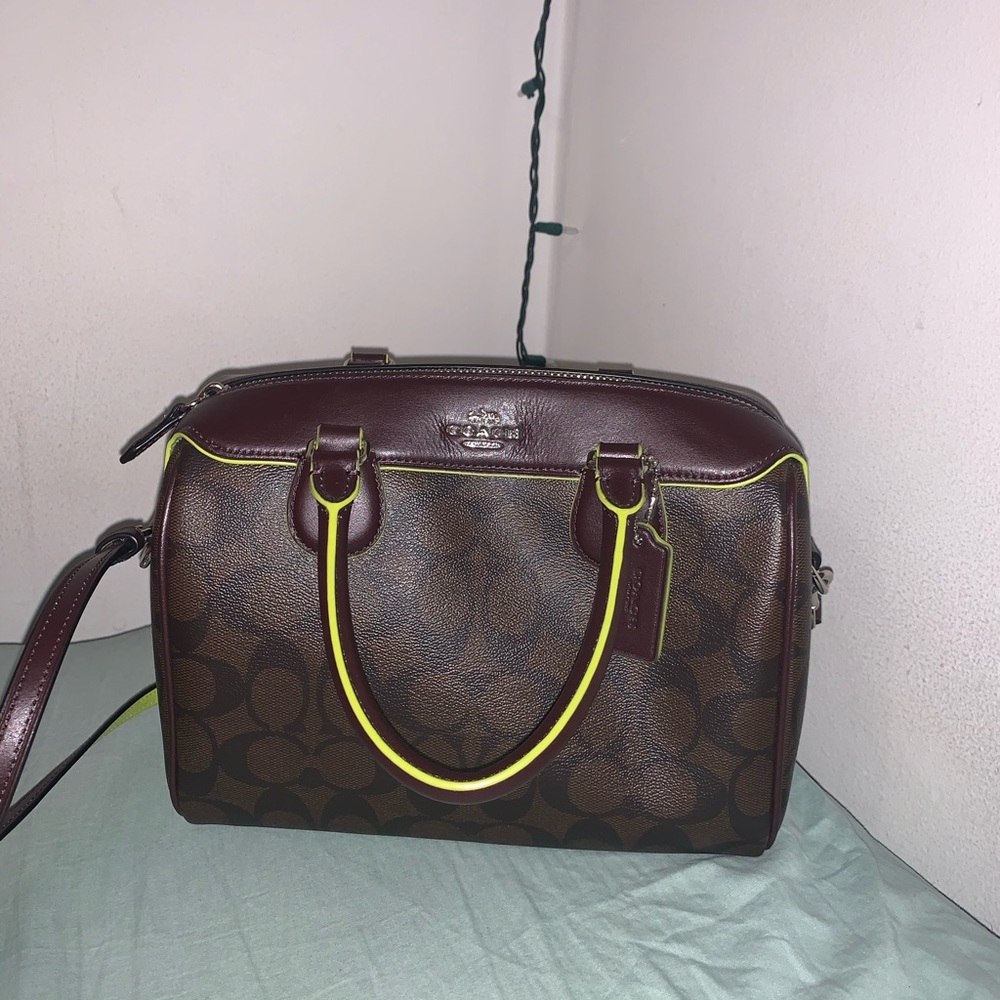 Coach Satchel lime/brown purse